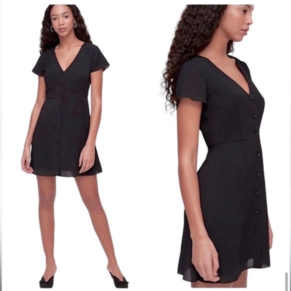 Aritzia Wilfred Nazaire Black V-Neck Button-Front Mini Dress Sz S